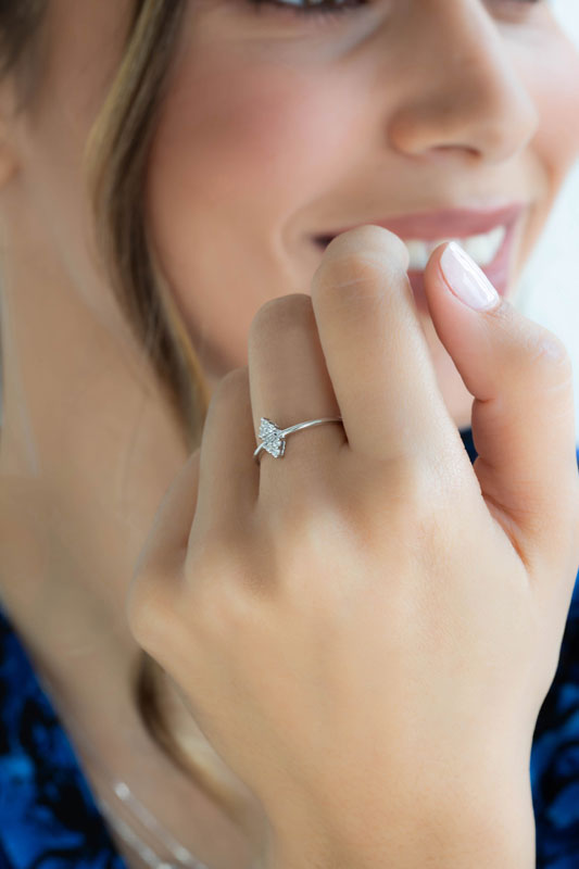 Mannequin-Femme-Bijoux-(119)